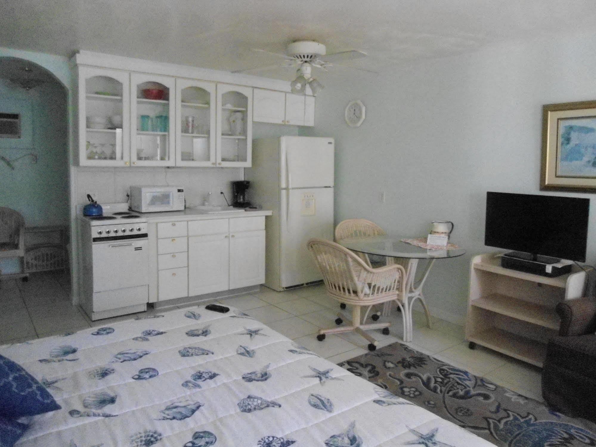 Malyn Resort St. Pete Beach Ngoại thất bức ảnh